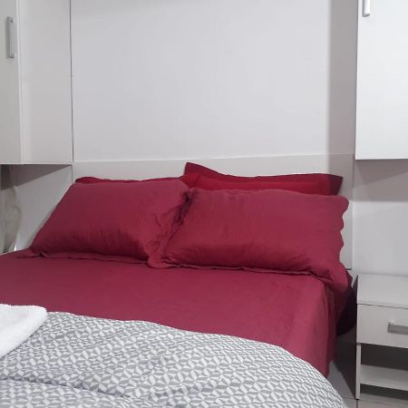 Studio Central Proximo A Faculdade E Rodoviaria كوريتيبا المظهر الخارجي الصورة